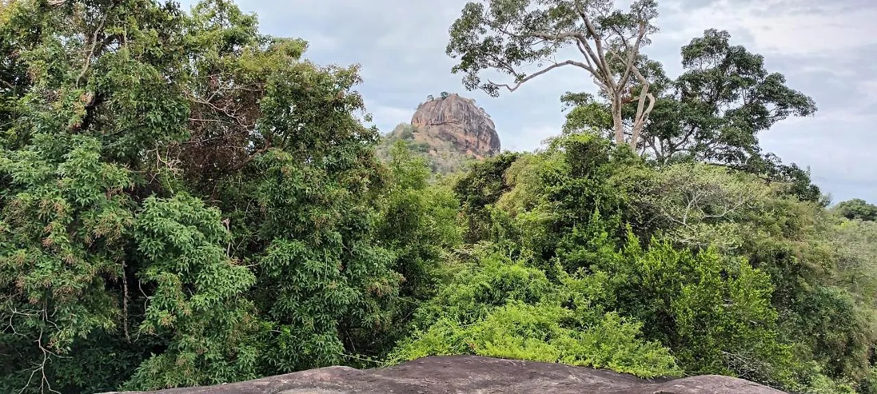 Sigiri Arana Sigiriya Hotel 0*,